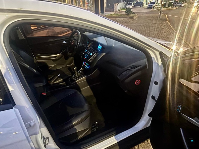 FOCUS 1.6 SE 16V FLEX 4P MANUAL - 2016 - CAXIAS DO SUL