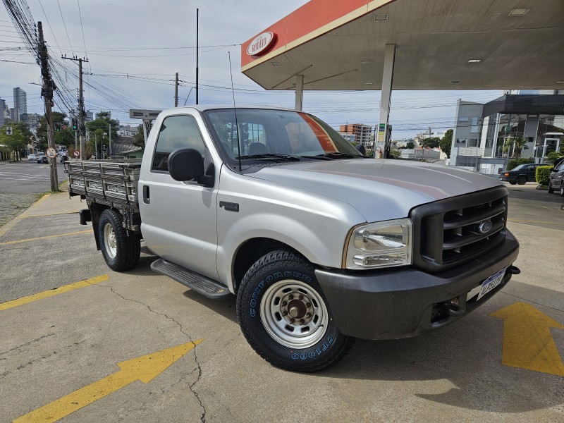 F-250 4.2 XL 4X2 CS TURBO INTERCOOLER DIESEL 2P MANUAL - 2004 - CAXIAS DO SUL