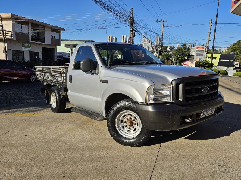 F-250 4.2 XL 4X4 CS DIESEL MANUAL 2P - 2004 - CAXIAS DO SUL