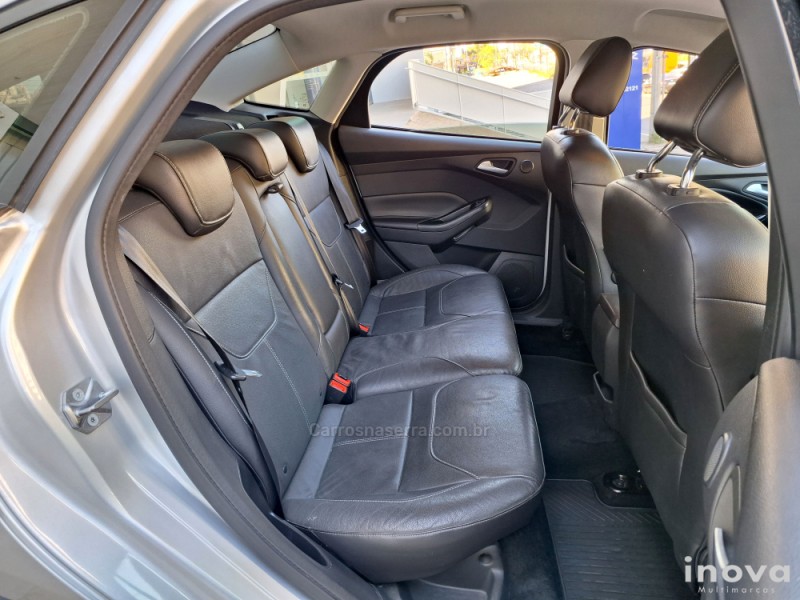 FOCUS 2.0 TITANIUM FASTBACK 16V FLEX 4P AUTOMÁTICO - 2016 - NOVO HAMBURGO