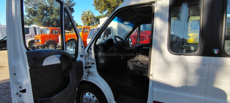 DUCATO 2.3 MINIBUS TETO ALTO 8V TURBO DIESEL 3P MANUAL - 2014 - PORTãO