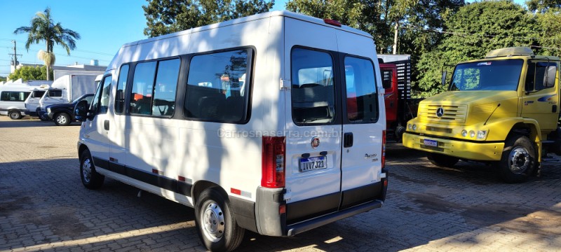 DUCATO 2.3 MINIBUS TETO ALTO 8V TURBO DIESEL 3P MANUAL - 2014 - PORTãO