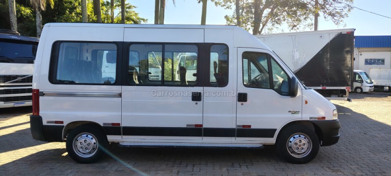 DUCATO 2.3 MINIBUS TETO ALTO 8V TURBO DIESEL 3P MANUAL - 2014 - PORTãO