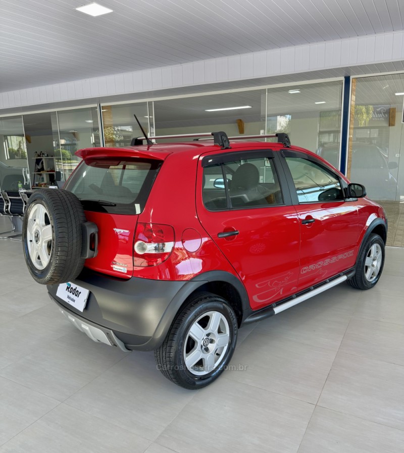 CROSSFOX 1.6 MSI FLEX 16V 4P MANUAL - 2009 - VILA FLORES