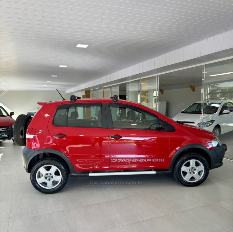 CROSSFOX 1.6 MSI FLEX 16V 4P MANUAL - 2009 - VILA FLORES