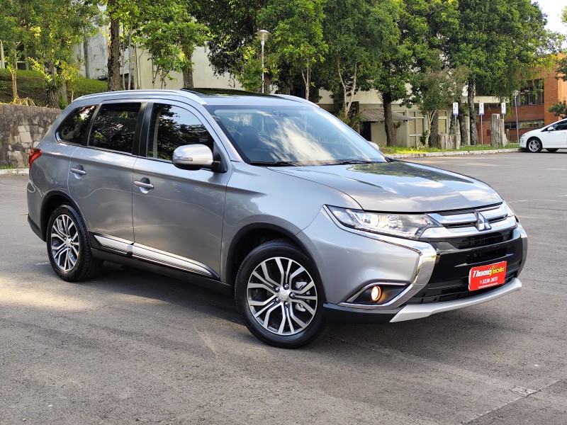 OUTLANDER 2.0 COMFORT 16V GASOLINA 4P AUTOMÁTICO - 2018 - CAXIAS DO SUL