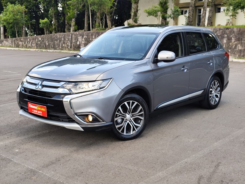 outlander 2.0 comfort 16v gasolina 4p automatico 2018 caxias do sul