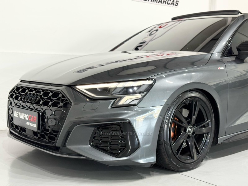 A3 2.0 TFSI PERFORMANCE BLACK SEDAN GASOLINA 4P AUTOMÁTICA - 2022 - ESTâNCIA VELHA