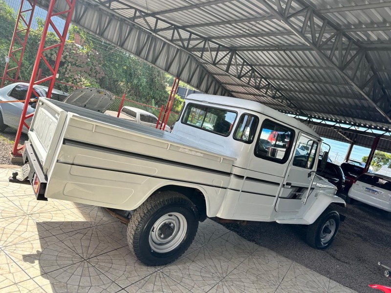 BANDEIRANTE 3.7 BJ55LP-2BL 4X4 CD DIESEL 2P MANUAL - 1996 - CAXIAS DO SUL