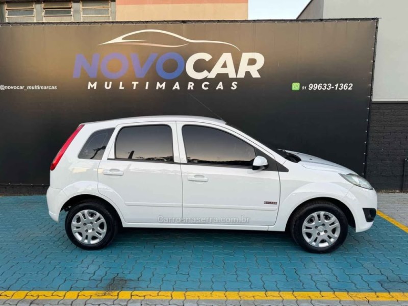 FIESTA 1.0 MPI FIRST HATCH 8V FLEX 4P MANUAL - 2014 - ESTâNCIA VELHA