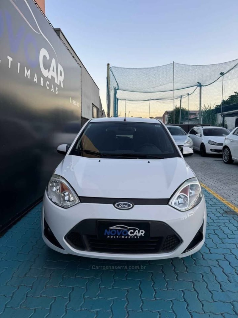 FIESTA 1.0 MPI FIRST HATCH 8V FLEX 4P MANUAL - 2014 - ESTâNCIA VELHA