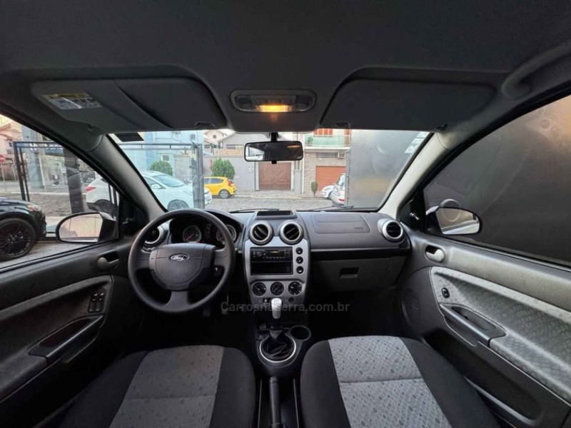 FIESTA 1.0 MPI FIRST HATCH 8V FLEX 4P MANUAL - 2014 - ESTâNCIA VELHA