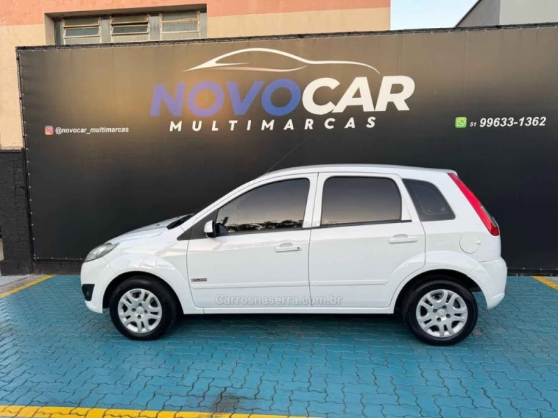FIESTA 1.0 MPI FIRST HATCH 8V FLEX 4P MANUAL - 2014 - ESTâNCIA VELHA