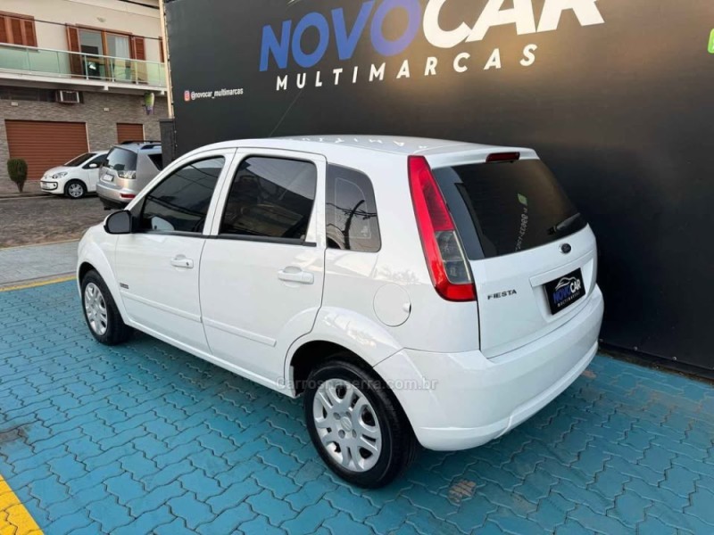 FIESTA 1.0 MPI FIRST HATCH 8V FLEX 4P MANUAL - 2014 - ESTâNCIA VELHA