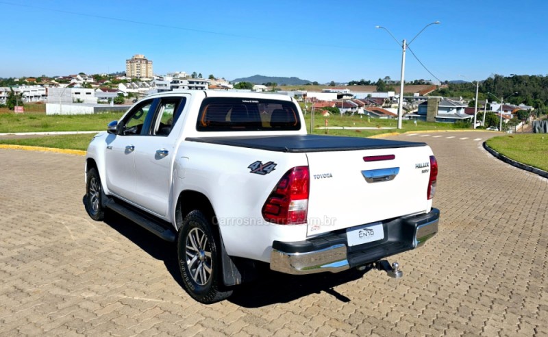 HILUX 2.8 SRV 4X4 CD 16V DIESEL 4P AUTOMÁTICO - 2016 - LAJEADO