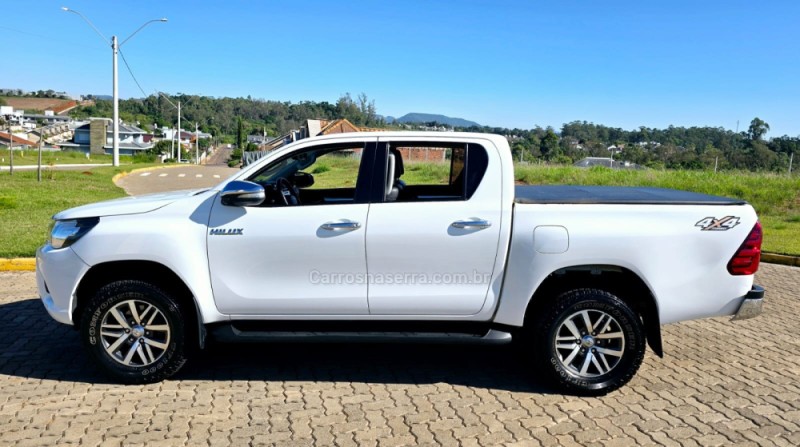 HILUX 2.8 SRV 4X4 CD 16V DIESEL 4P AUTOMÁTICO - 2016 - LAJEADO
