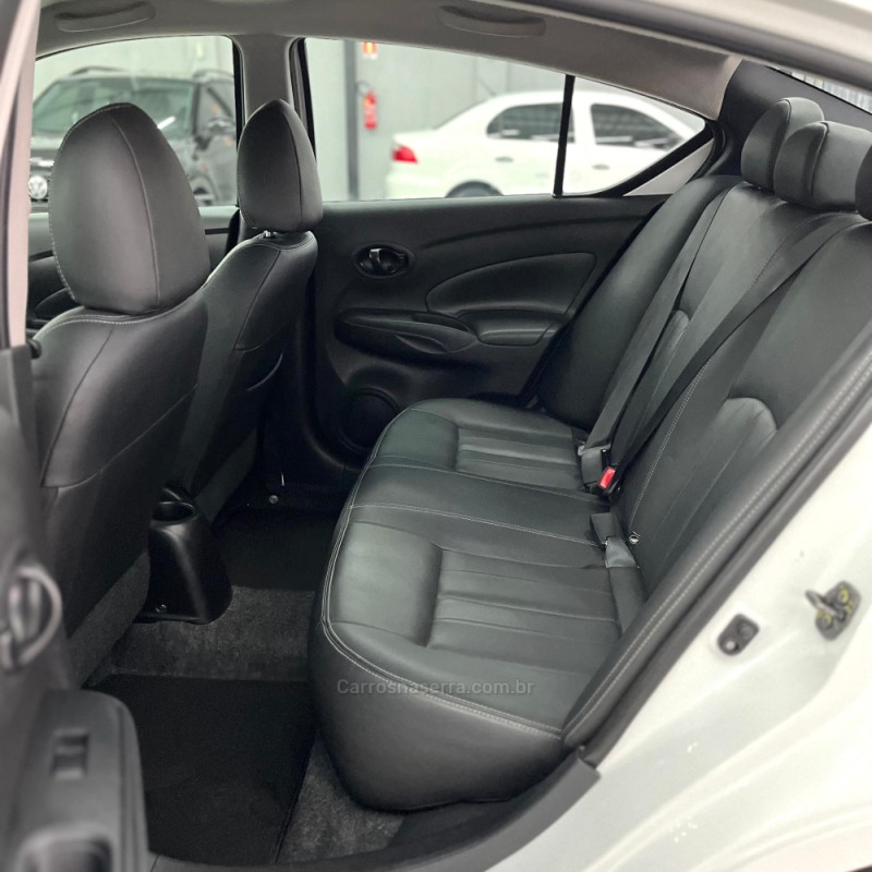 VERSA 1.6 V-DRIVE PLUS 16V FLEX 4P AUTOMÁTICO - 2021 - CANOAS