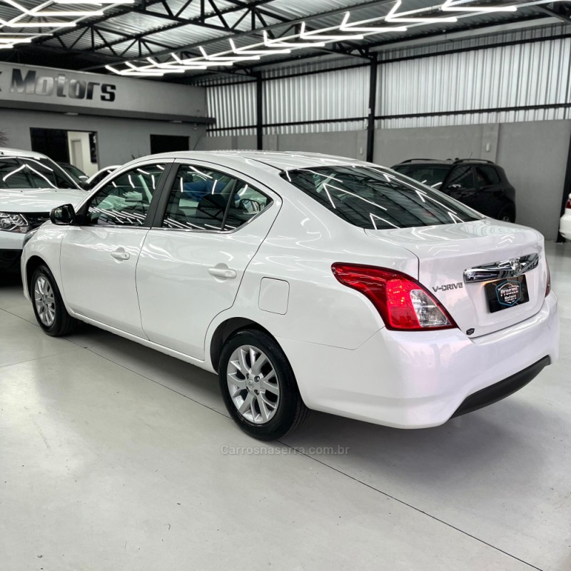 VERSA 1.6 V-DRIVE PLUS 16V FLEX 4P AUTOMÁTICO - 2021 - CANOAS