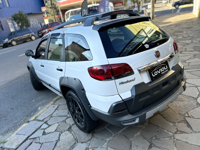 PALIO 1.8 MPI ADVENTURE WEEKEND ITALIA 16V FLEX MANUAL - 2015 - CAXIAS DO SUL