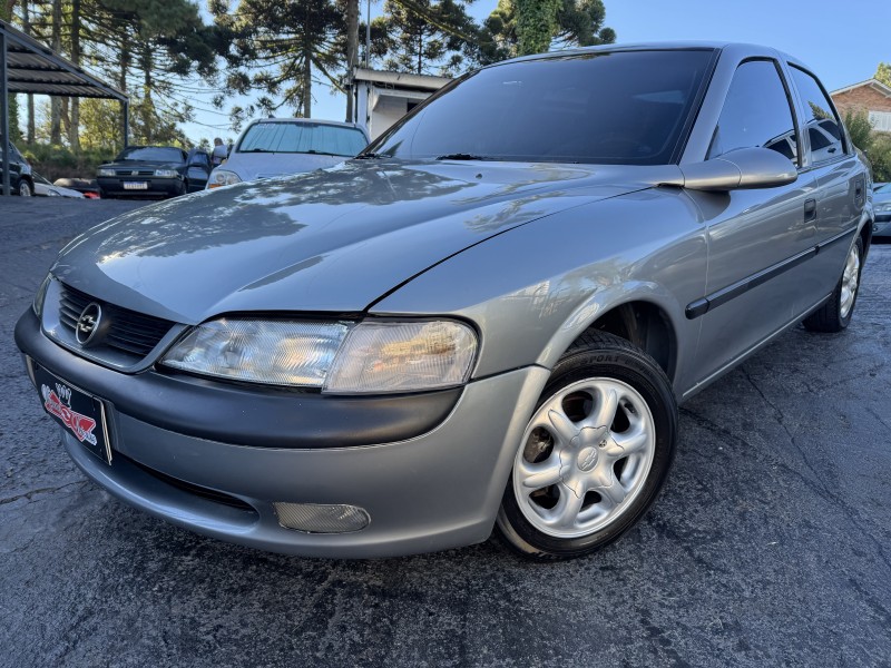 VECTRA 2.0 MPFI GLS 8V GASOLINA 4P MANUAL - 1998 - CAXIAS DO SUL