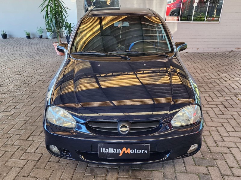 CLASSIC 1.0 MPFI LIFE 8V FLEX 4P MANUAL - 2005 - CAXIAS DO SUL