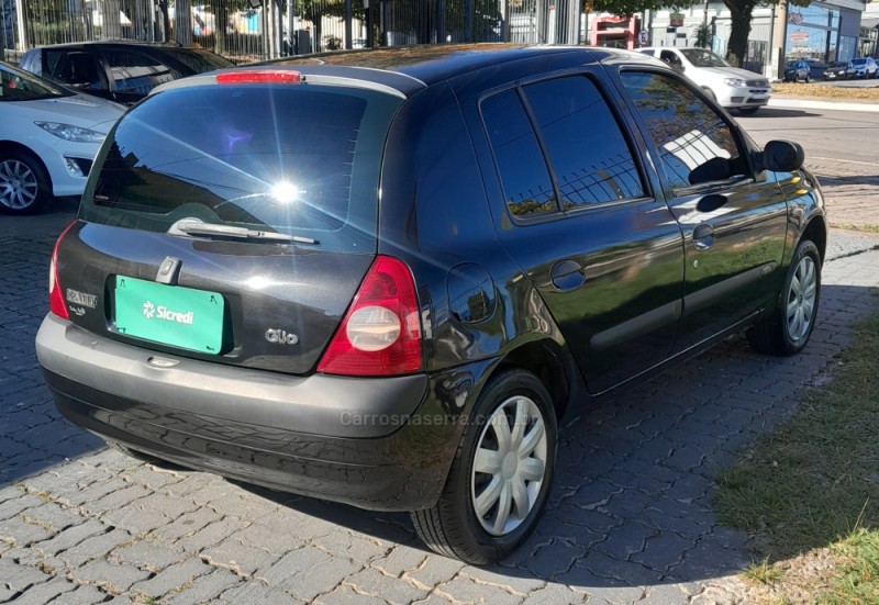 CLIO 1.0 EXPRESSION 16V GASOLINA 4P MANUAL - 2004 - CAXIAS DO SUL