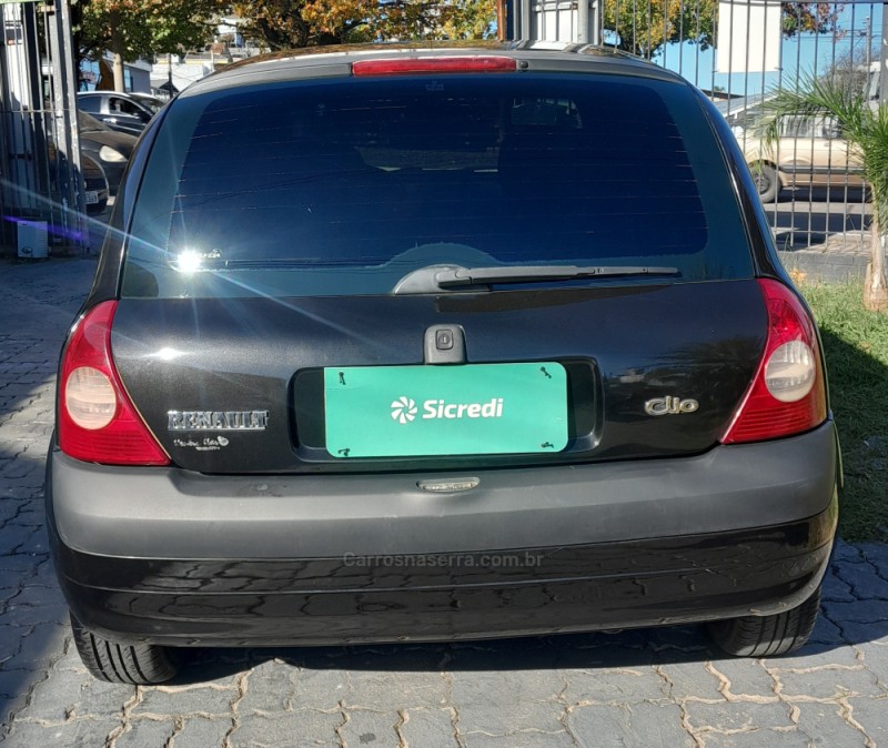 CLIO 1.0 EXPRESSION 16V GASOLINA 4P MANUAL - 2004 - CAXIAS DO SUL