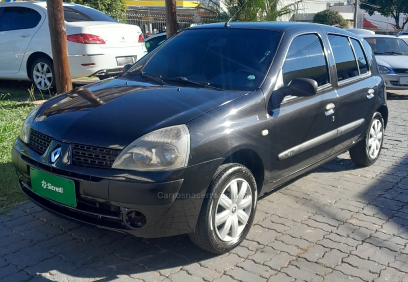 clio 1.0 expression 16v gasolina 4p manual 2004 caxias do sul