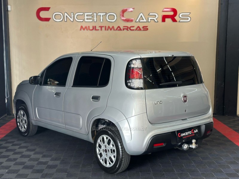 UNO 1.0 EVO ATTRACTIVE 8V FLEX 4P MANUAL - 2021 - NOVO HAMBURGO