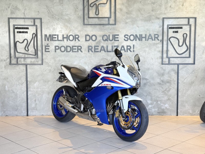 cbr 600f  2013 caxias do sul