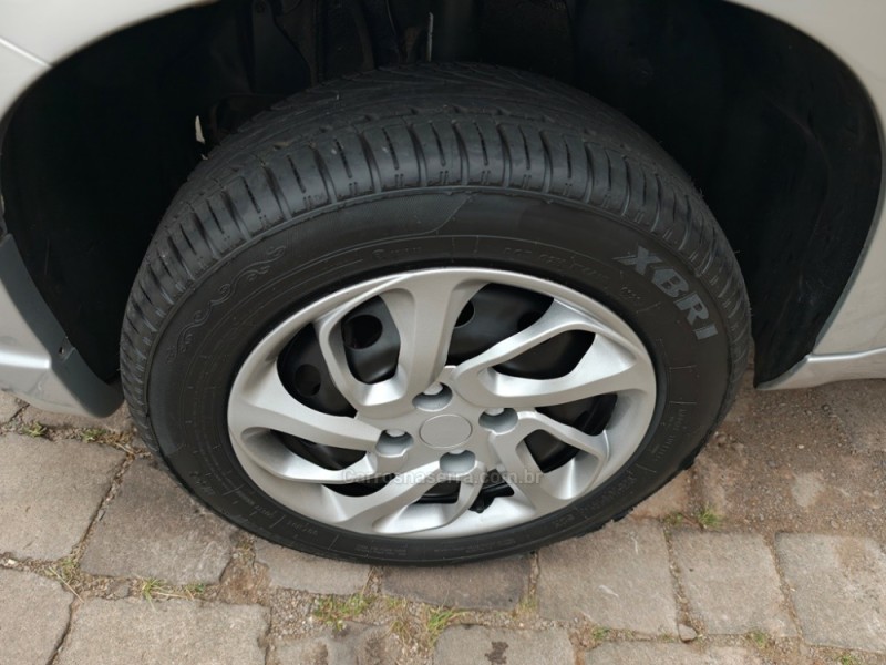UNO 1.0 EVO ATTRACTIVE 8V FLEX 4P MANUAL - 2021 - GUAPORé
