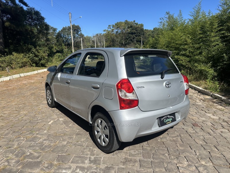 ETIOS 1.3 X 16V FLEX 4P MANUAL - 2014 - NOVA PRATA