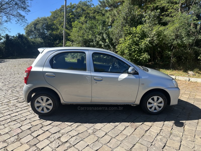 ETIOS 1.3 X 16V FLEX 4P MANUAL - 2014 - NOVA PRATA