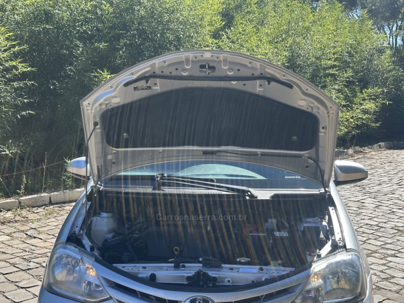 ETIOS 1.3 X 16V FLEX 4P MANUAL - 2014 - NOVA PRATA