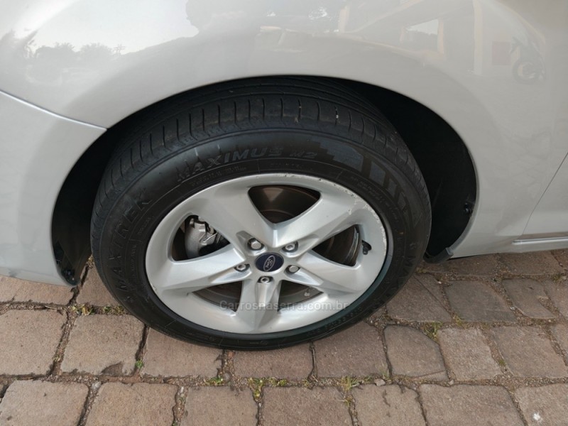 FOCUS 2.0 GLX SEDAN 16V FLEX 4P MANUAL - 2010 - GUAPORé