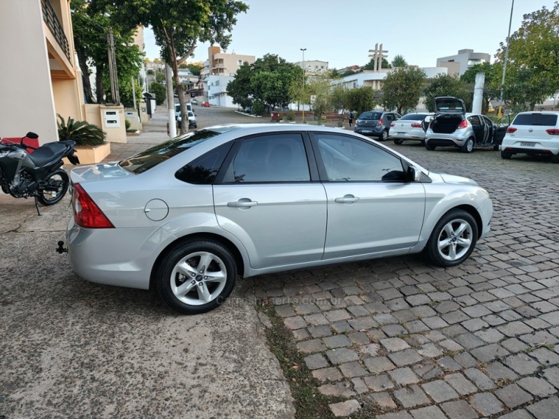 FOCUS 2.0 GLX SEDAN 16V FLEX 4P MANUAL - 2010 - GUAPORé