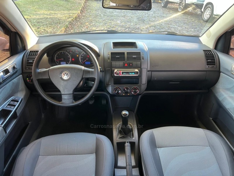 POLO 1.6 MI 8V TOTAL FLEX 4P MANUAL - 2010 - DOIS IRMãOS