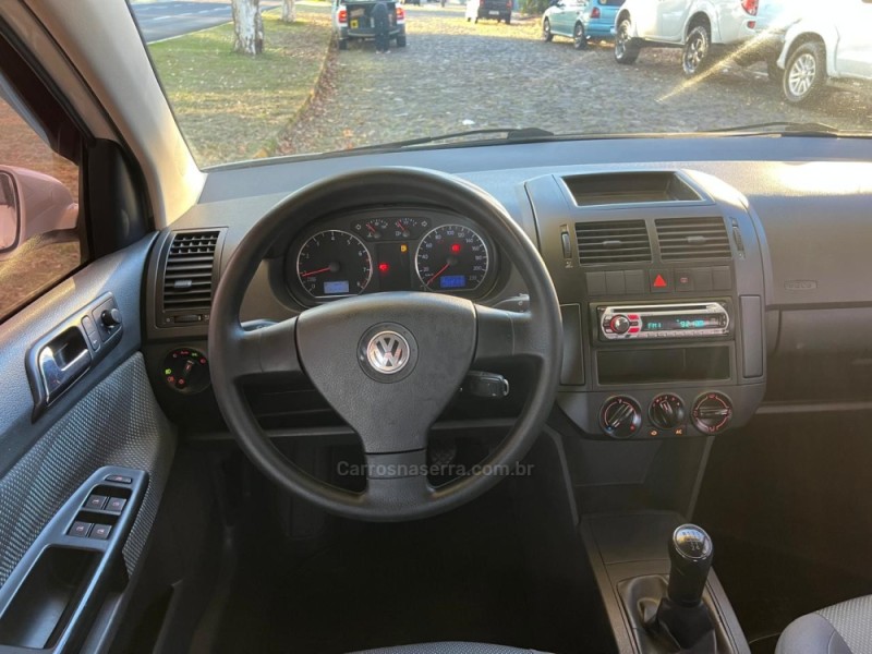 POLO 1.6 MI 8V TOTAL FLEX 4P MANUAL - 2010 - DOIS IRMãOS