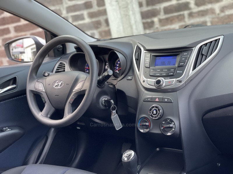 HB20 1.6 COMFORT 16V FLEX 4P MANUAL - 2014 - FARROUPILHA
