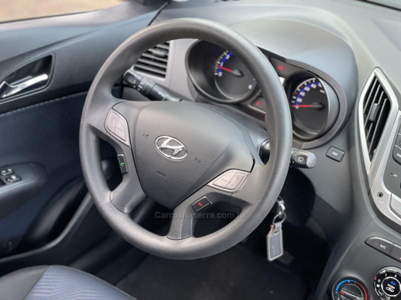 HB20 1.6 COMFORT 16V FLEX 4P MANUAL - 2014 - FARROUPILHA