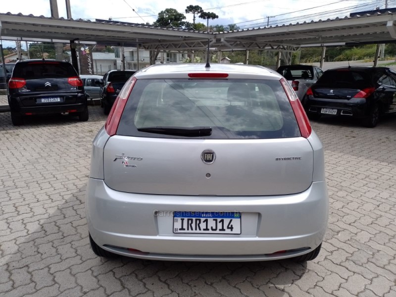 PUNTO 1.4 ATTRACTIVE 8V FLEX 4P MANUAL - 2011 - BENTO GONçALVES