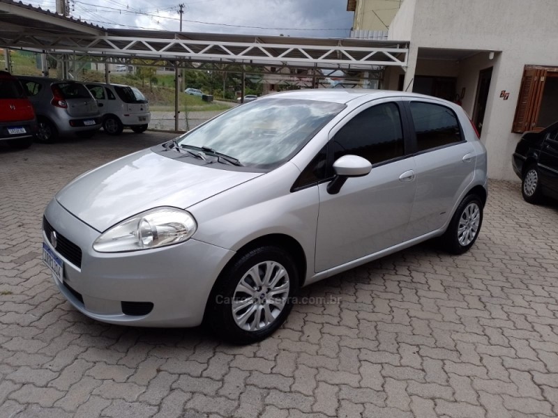 PUNTO 1.4 ATTRACTIVE 8V FLEX 4P MANUAL
