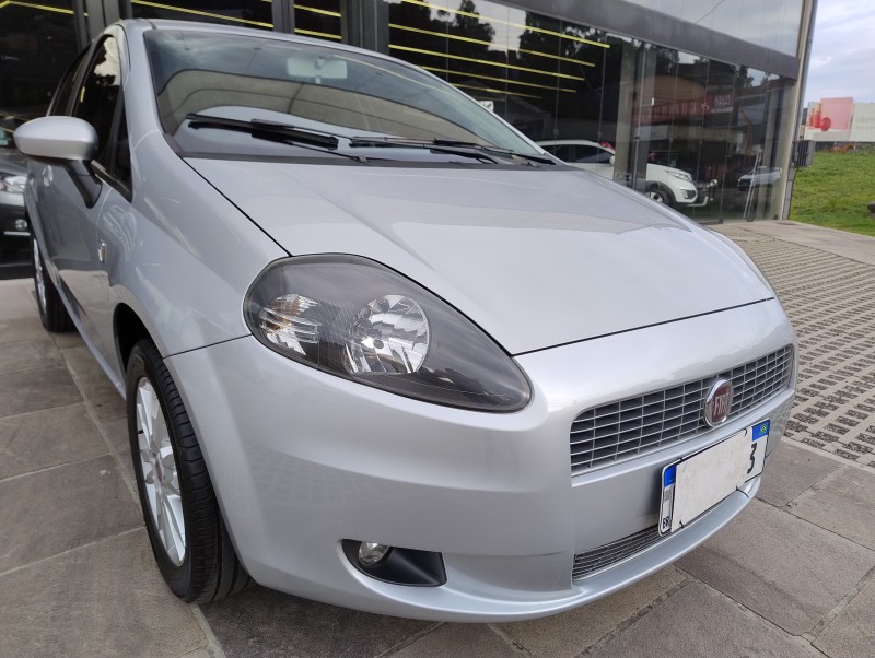 PUNTO 1.4 ATTRACTIVE ITALIA 8V FLEX 4P MANUAL - 2012 - CAXIAS DO SUL