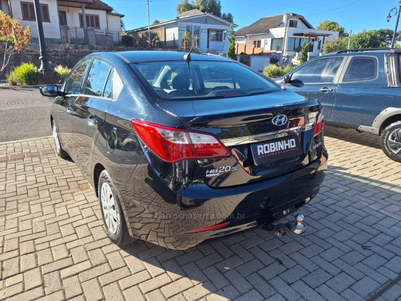 HB20S 1.6 COMFORT STYLE 16V FLEX 4P MANUAL - 2014 - CAMBARá DO SUL