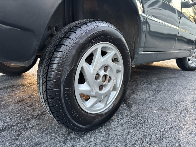 UNO 1.0 IE MILLE EP 8V GASOLINA 4P MANUAL - 1996 - CAXIAS DO SUL
