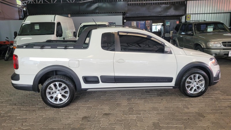 SAVEIRO 1.6 CROSS CE 8V FLEX 2P MANUAL - 2015 - GARIBALDI