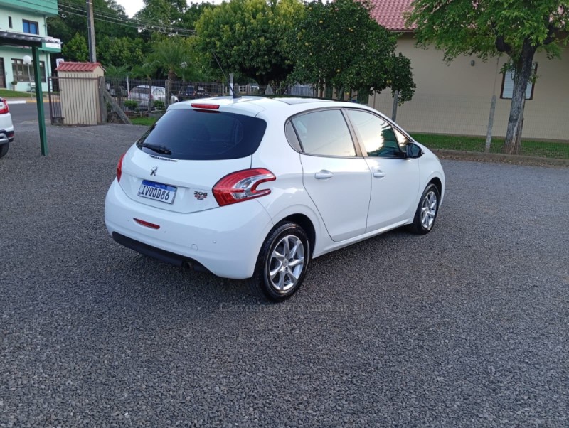 208 1.5 ALLURE 8V FLEX 4P MANUAL - 2015 - PICADA CAFé