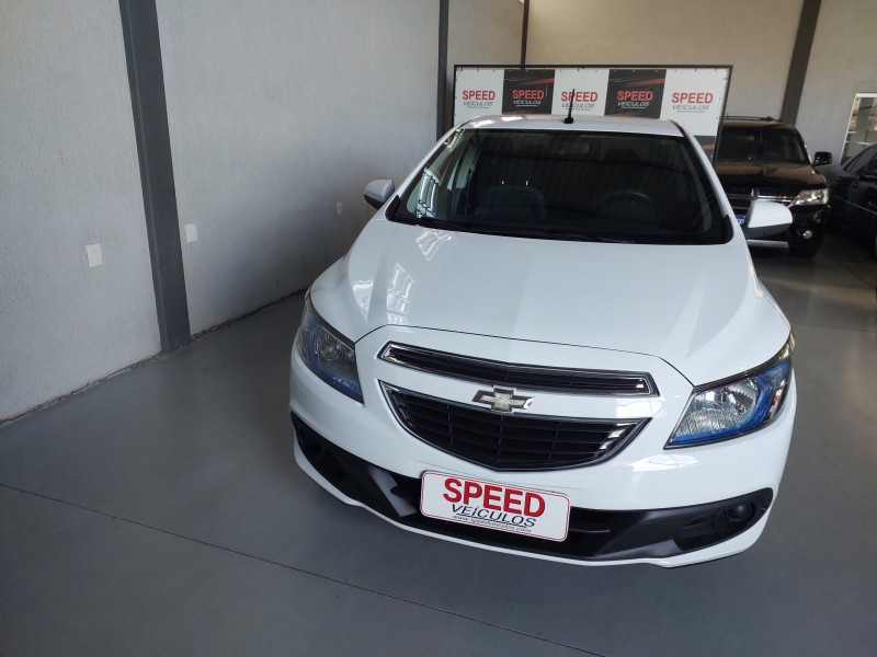 PRISMA 1.0 MPFI LT 8V FLEX 4P MANUAL - 2014 - SãO SEBASTIãO DO CAí