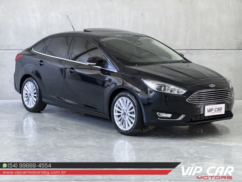 FOCUS 2.0 TITANIUM PLUS FASTBACK 16V FLEX 4P AUTOMÁTICO - 2017 - FARROUPILHA