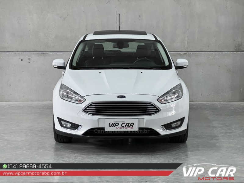 FOCUS 2.0 TITANIUM HATCH 16V FLEX 4P AUTOMÁTICO - 2017 - FARROUPILHA